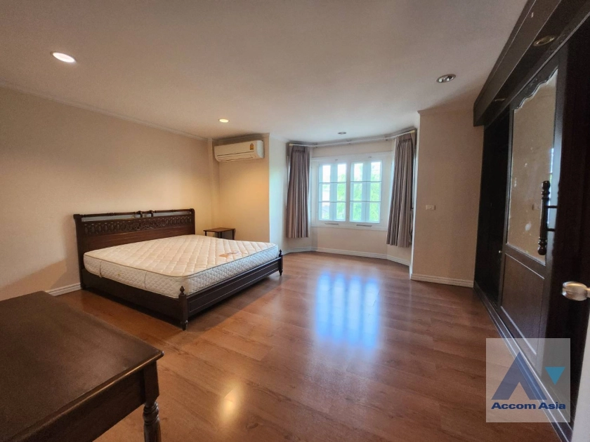 15  3 br Townhouse for rent and sale in Bang Na ,Bangkok BTS Bearing at Fantasia Villa 2 AA36262