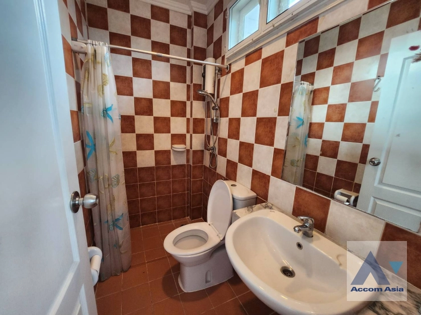 25  3 br Townhouse for rent and sale in Bang Na ,Bangkok BTS Bearing at Fantasia Villa 2 AA36262