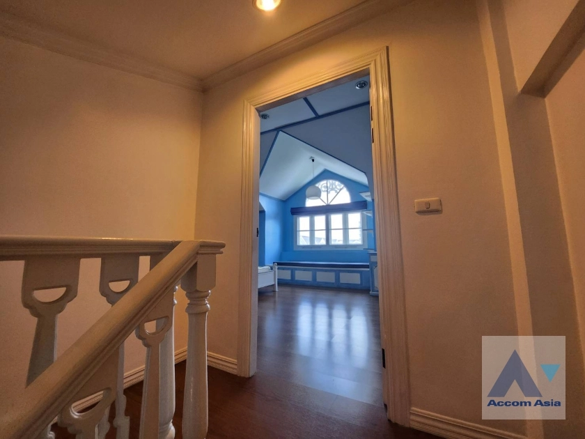 10  3 br Townhouse for rent and sale in Bang Na ,Bangkok BTS Bearing at Fantasia Villa 2 AA36262