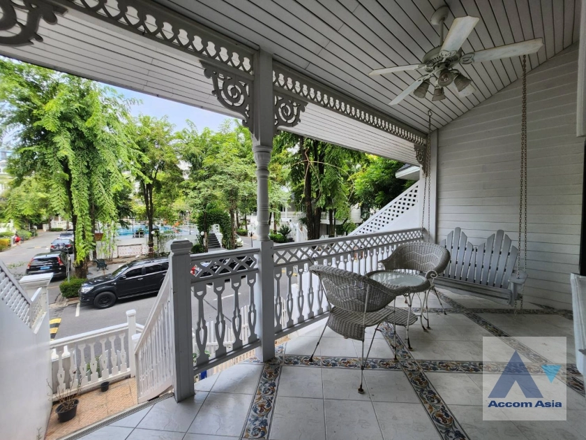 29  3 br Townhouse for rent and sale in Bang Na ,Bangkok BTS Bearing at Fantasia Villa 2 AA36262
