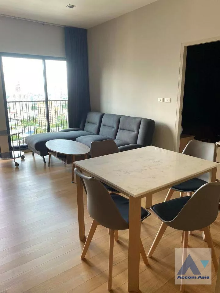 Corner Unit |  Noble Reveal Condominium  1 Bedroom for Rent BTS Ekkamai in Sukhumvit Bangkok