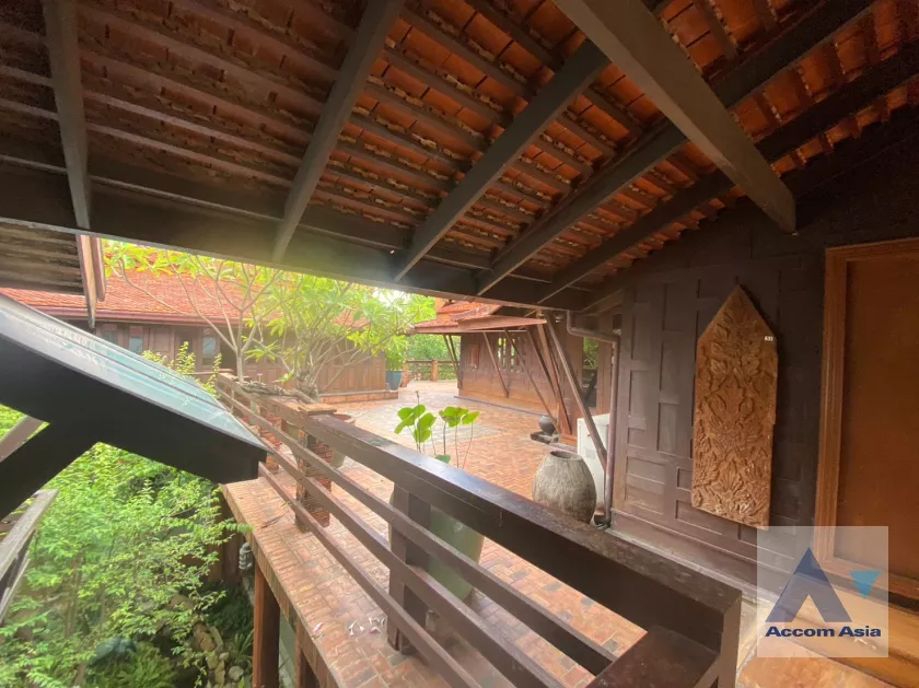 31  6 br House For Sale in Phaholyothin ,Bangkok  AA36279