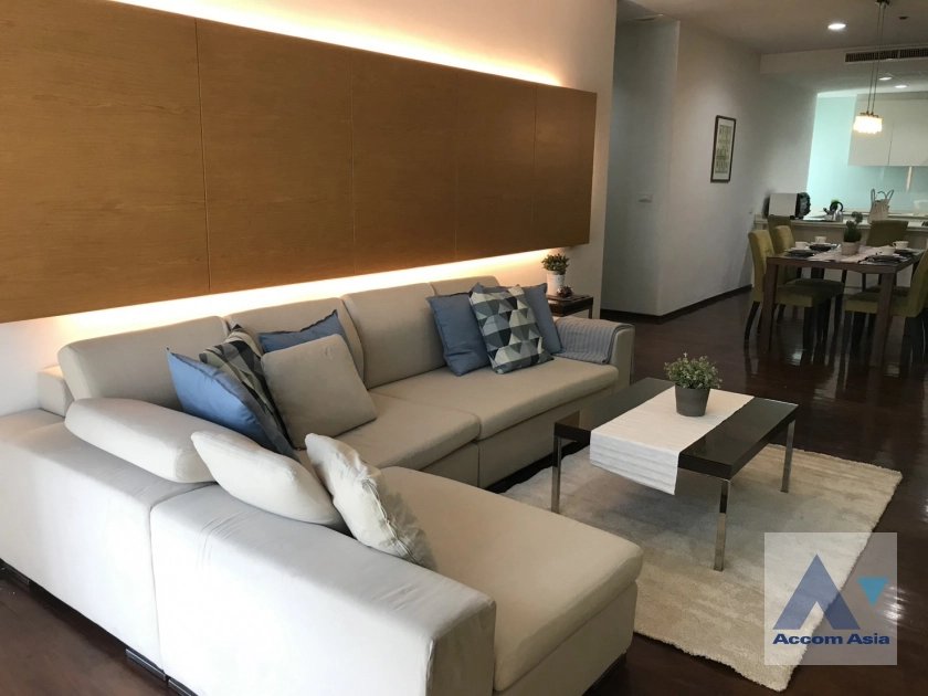 unit 2 Bedrooms  Condominium For Rent in Sukhumvit, Bangkok  near BTS Thong Lo (25051)