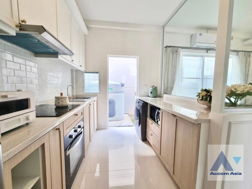 10  3 br Townhouse for rent and sale in Pattanakarn ,Bangkok BTS Udomsuk at Indy Bangna – Ramkhamhaeng 2 AA36298