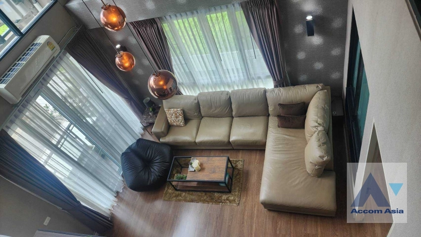 unit 3 Bedrooms  House For Rent & Sale in Sukhumvit, Bangkok  near BTS On Nut (AA36323)
