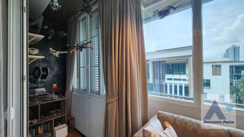 22  3 br House for rent and sale in Sukhumvit ,Bangkok BTS On Nut at Bless Town AA36323