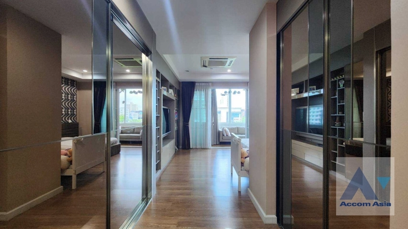 26  3 br House for rent and sale in Sukhumvit ,Bangkok BTS On Nut at Bless Town AA36323