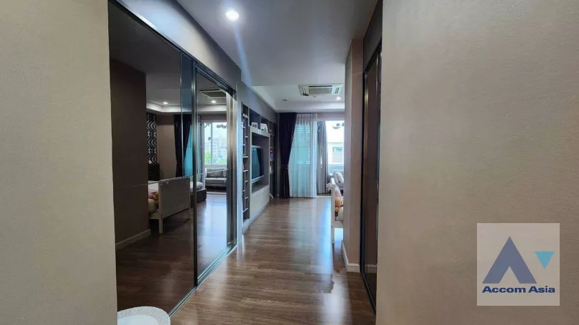 27  3 br House For Sale in Sukhumvit ,Bangkok BTS On Nut at Bless Town AA36323
