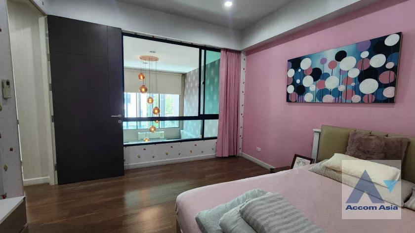 19  3 br House For Sale in Sukhumvit ,Bangkok BTS On Nut at Bless Town AA36323