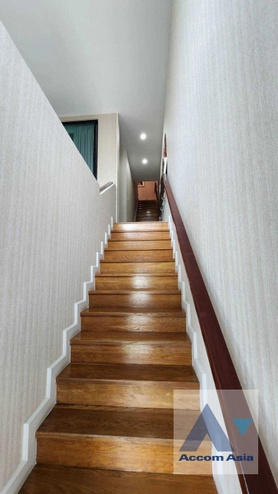 12  3 br House for rent and sale in Sukhumvit ,Bangkok BTS On Nut at Bless Town AA36323