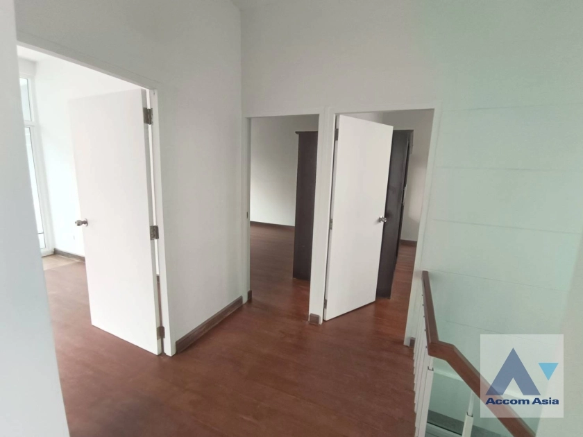 10  3 br House For Rent in Sukhumvit ,Bangkok BTS Ekkamai AA36328