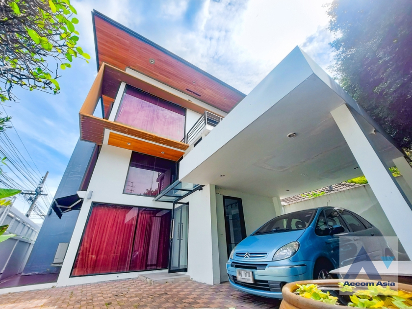 House For Rent in Sukhumvit, Bangkok Code AA36342