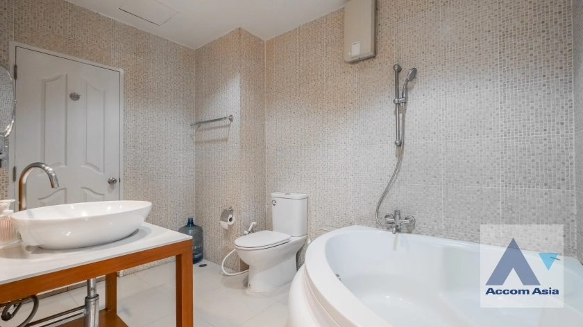 21  4 br House For Rent in Sukhumvit ,Bangkok BTS Thong Lo at Baan Klang Krung Thonglor AA36345