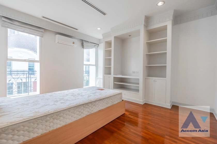 26  4 br House For Rent in Sukhumvit ,Bangkok BTS Thong Lo at Baan Klang Krung Thonglor AA36345