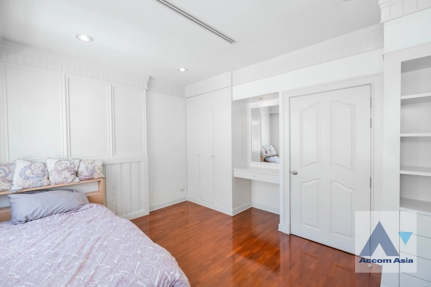 33  4 br House For Rent in Sukhumvit ,Bangkok BTS Thong Lo at Baan Klang Krung Thonglor AA36345