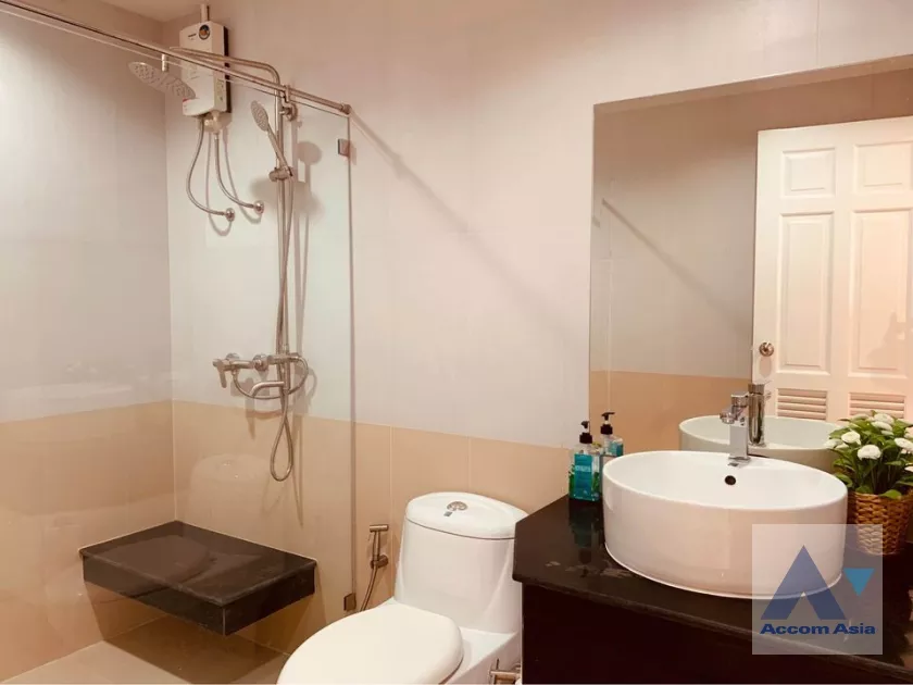 14  2 br Condominium For Rent in Sukhumvit ,Bangkok MRT Phetchaburi at Sukhumvit Living Town AA36346