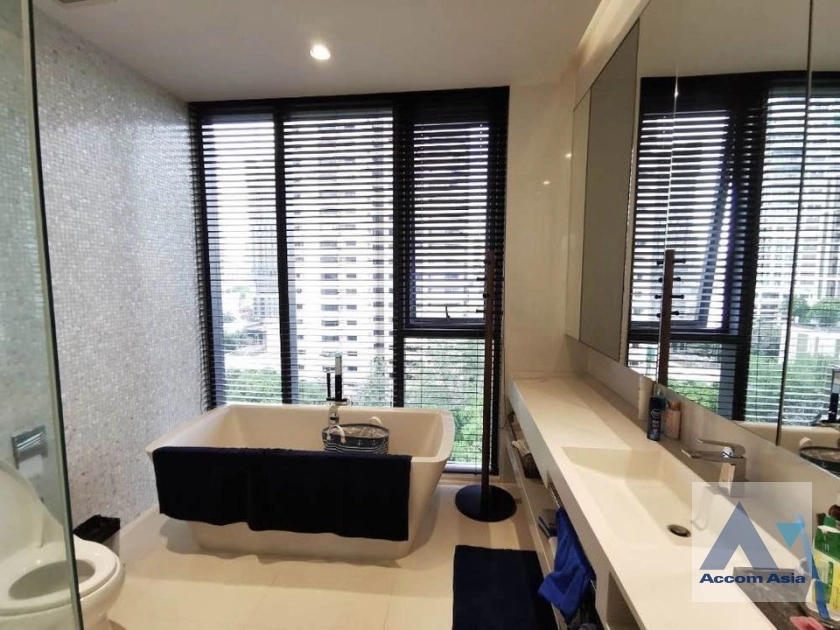 10  2 br Condominium For Sale in Sukhumvit ,Bangkok BTS Phrom Phong at Vittorio Sukhumvit 39 AA36351