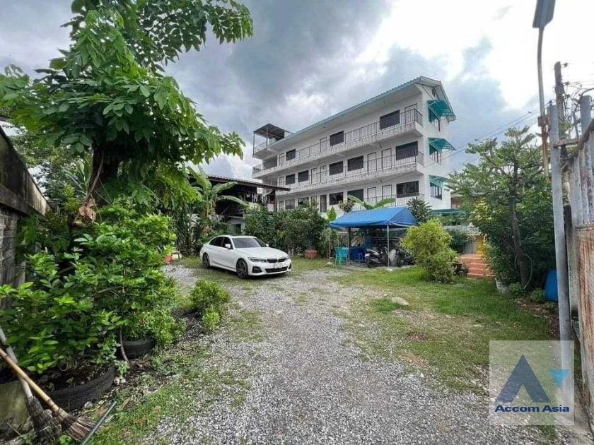  2  Land For Sale in Silom ,Bangkok BRT Wat Dokmai AA36352