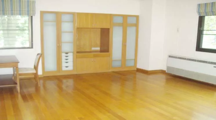 6  3 br Apartment For Rent in Sukhumvit ,Bangkok BTS Thong Lo at Greenery area in CBD 25057