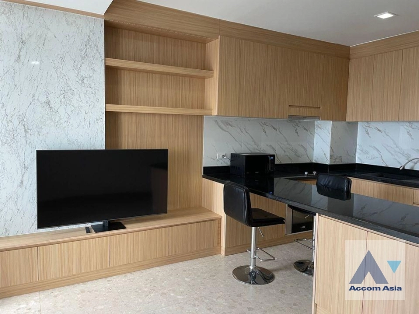 Nusasiri Grand Condo Condominium  2 Bedroom for Sale BTS Ekkamai in Sukhumvit Bangkok