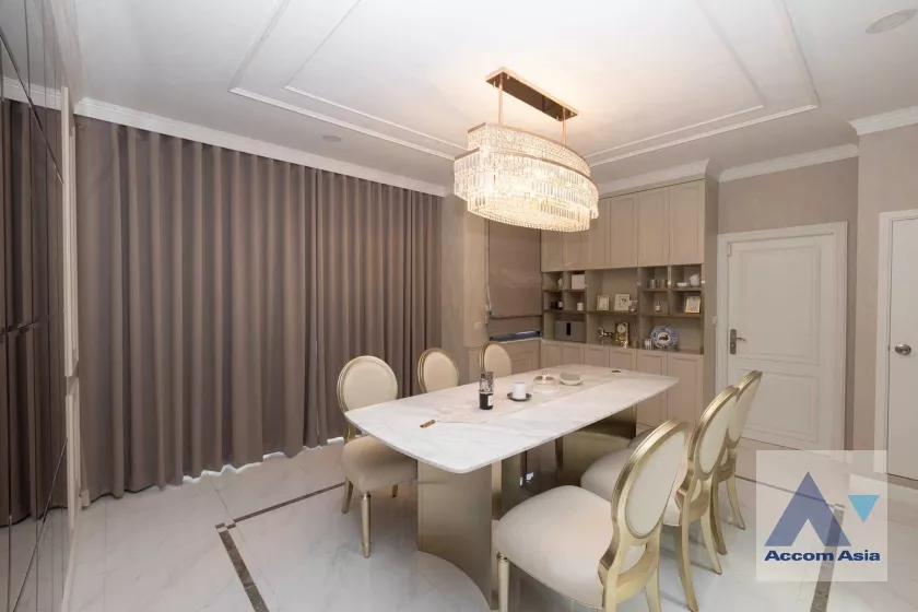 9  4 br House For Sale in Samutprakan ,Samutprakan  at House AA36367