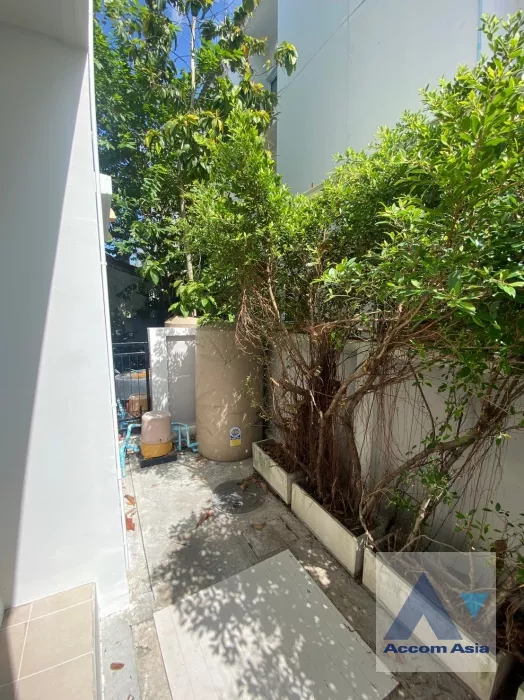 13  3 br House For Sale in Pattanakarn ,Bangkok  at House AA36369