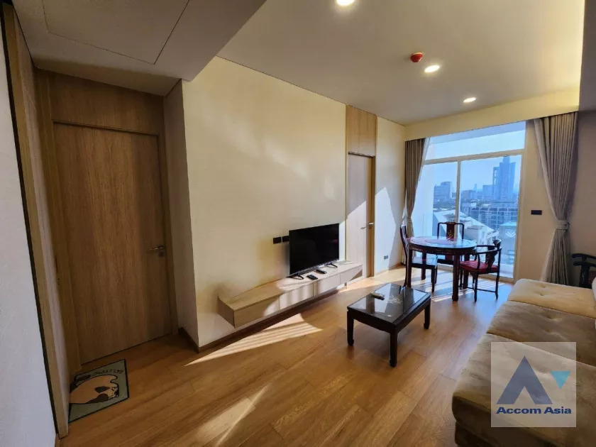 unit 2 Bedrooms  Condominium For Rent in Sukhumvit, Bangkok  near BTS Ekkamai (AA36373)