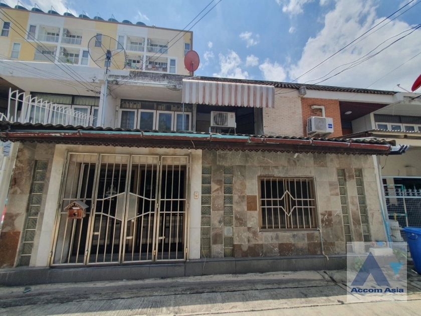 unit 2 Bedrooms  Townhouse For Sale in Sukhumvit, Bangkok  near BTS Phra khanong (AA36380)