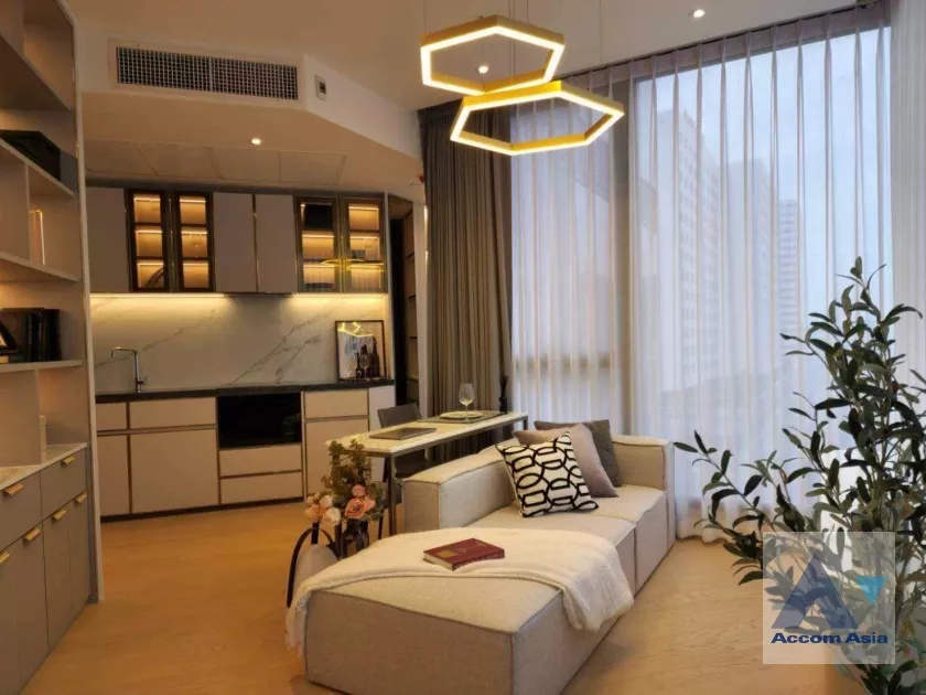  2 Bedrooms  Condominium For Rent & Sale in Ratchadapisek, Bangkok  near MRT Rama 9 (AA36388)