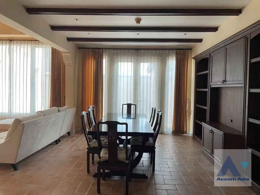  1  4 br House For Rent in Samutprakan ,Samutprakan  at Southern California AA36389