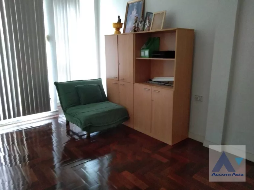 8  3 br House For Sale in Pattanakarn ,Bangkok ARL Hua Mak at House AA36391
