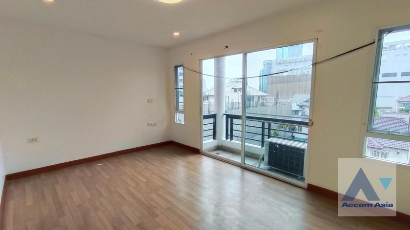 10  13 br Townhouse for rent and sale in Sathorn ,Bangkok  AA36392