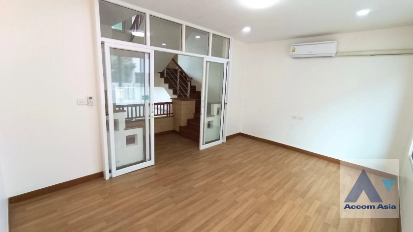  1  13 br Townhouse for rent and sale in Sathorn ,Bangkok  AA36392