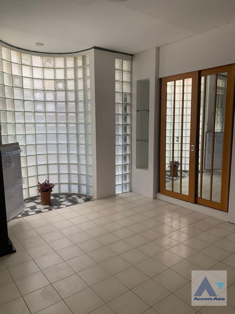 Home Office for Sale Bangkok /