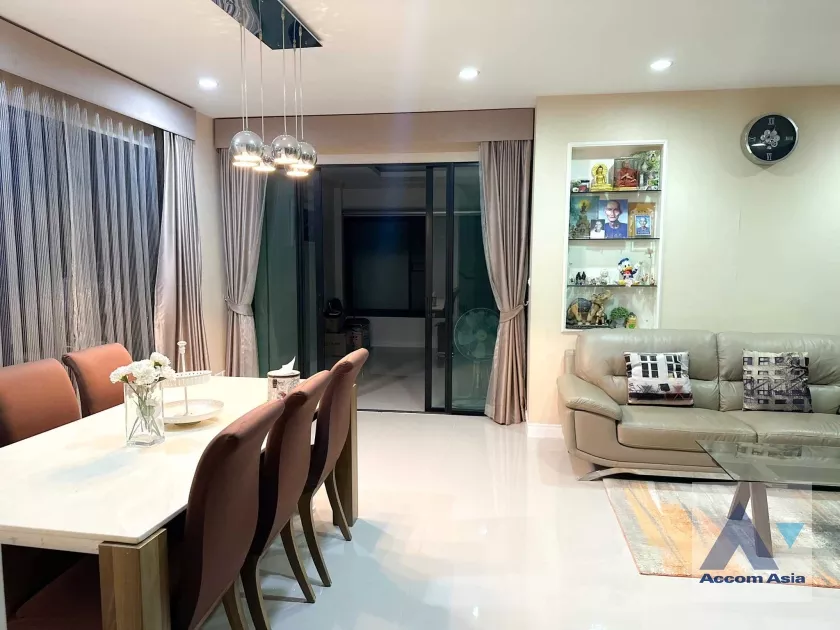 5  3 br House For Sale in Pattanakarn ,Bangkok BTS Udomsuk at House AA36394