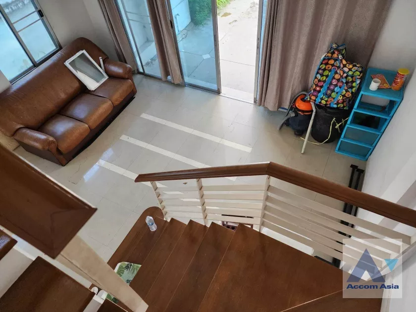  1  3 br House For Sale in Pattanakarn ,Bangkok  at House AA36397