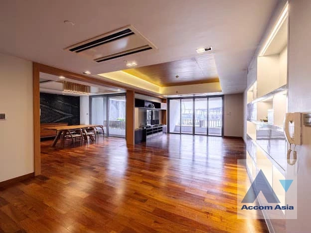 Duplex Condo | The Pano Condominium  3 Bedroom for Sale BRT Wat Dan in Sathorn Bangkok
