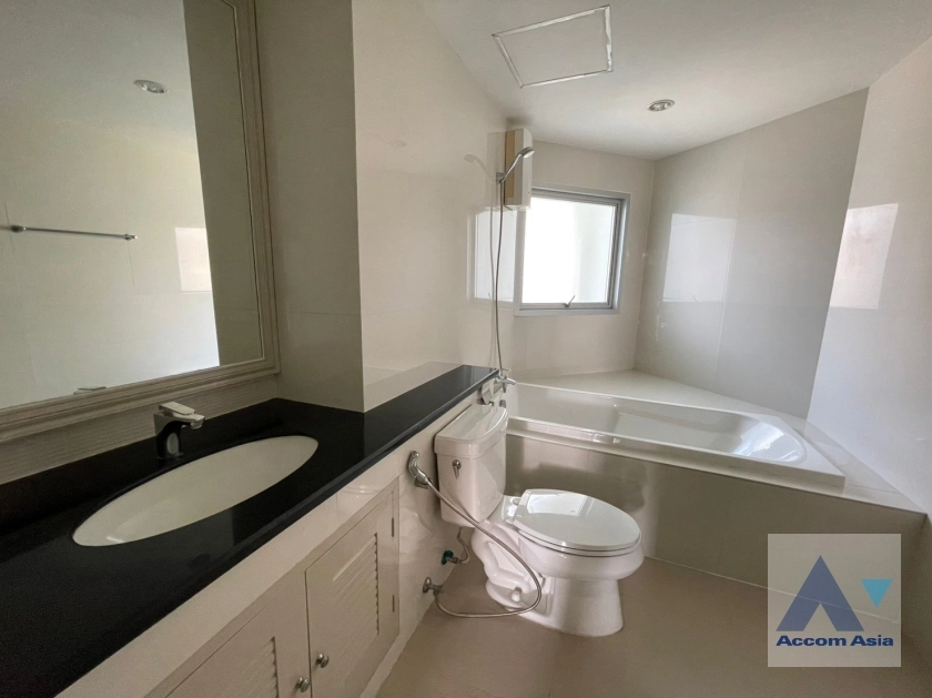 16  3 br Apartment For Rent in Sukhumvit ,Bangkok BTS Asok - MRT Sukhumvit at Private and Peaceful AA36407