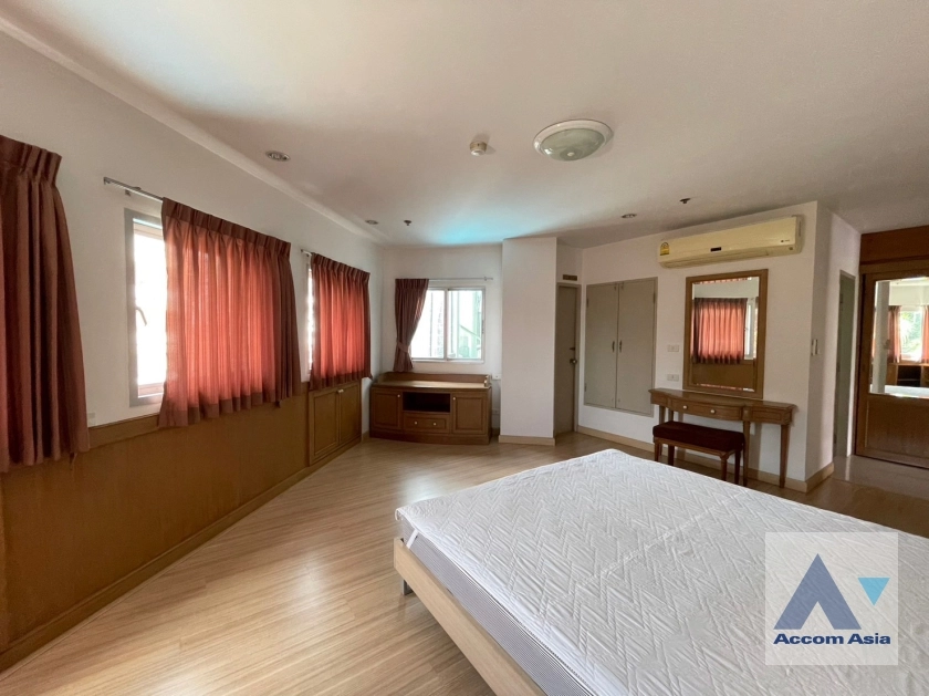 6  3 br Apartment For Rent in Sukhumvit ,Bangkok BTS Asok - MRT Sukhumvit at Private and Peaceful AA36407