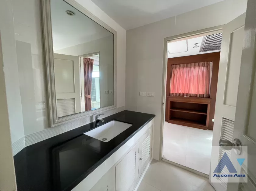15  3 br Apartment For Rent in Sukhumvit ,Bangkok BTS Asok - MRT Sukhumvit at Private and Peaceful AA36407