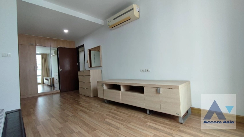 unit 3 Bedrooms  Apartment For Rent & Sale in Sukhumvit, Bangkok  near BTS Phrom Phong (AA36408)