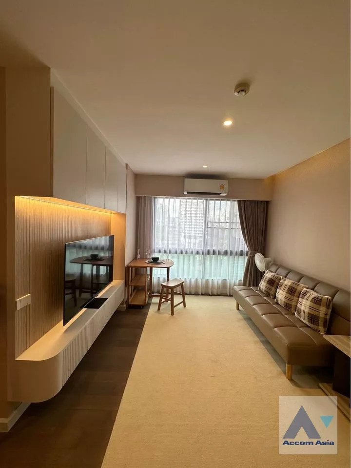 Fully Furnished | Tidy Thonglor Condominium  1 Bedroom for Sale & Rent BTS Thong Lo in Sukhumvit Bangkok