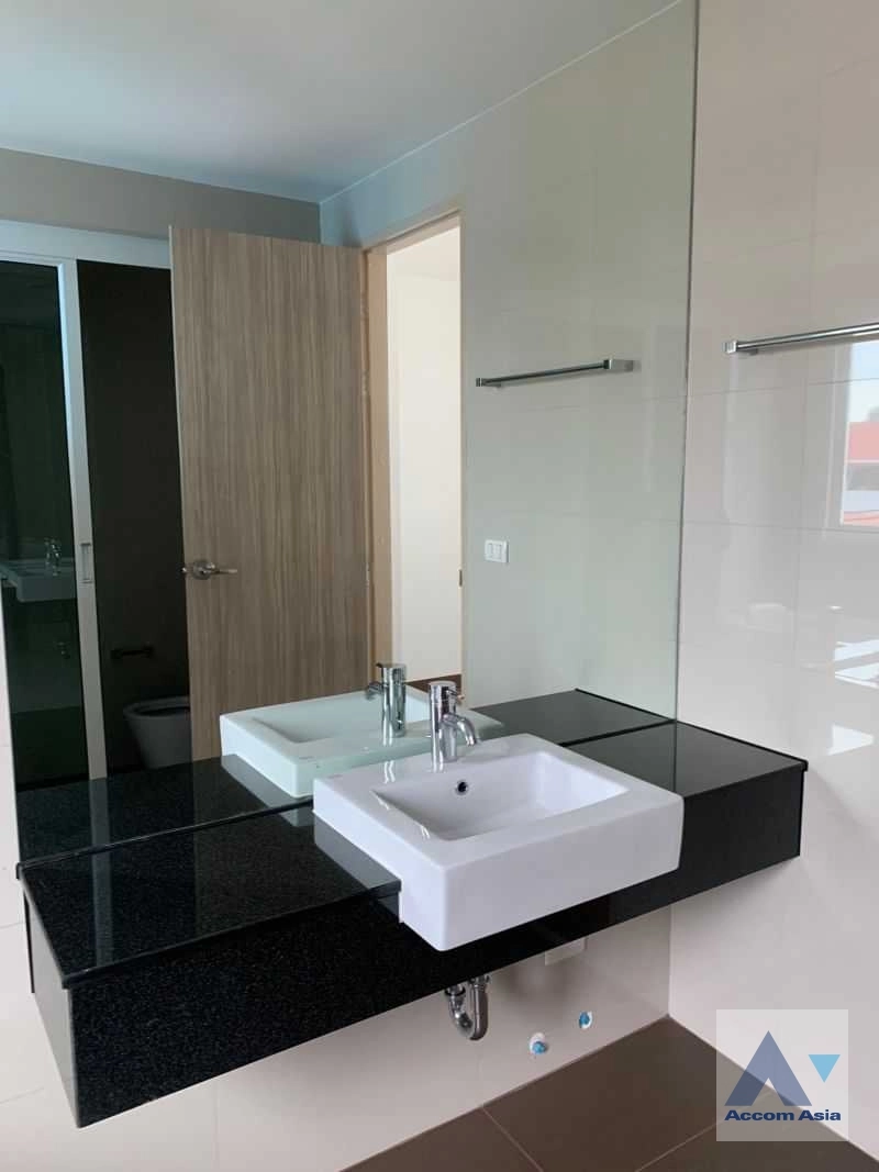 12  3 br Townhouse for rent and sale in Sathorn ,Bangkok BRT Nararam 3 at Cote Maison Rama 3 AA36411