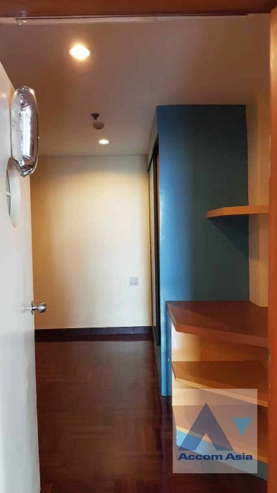 7  2 br Condominium For Sale in Sathorn ,Bangkok  at Modern Home Tower AA36413
