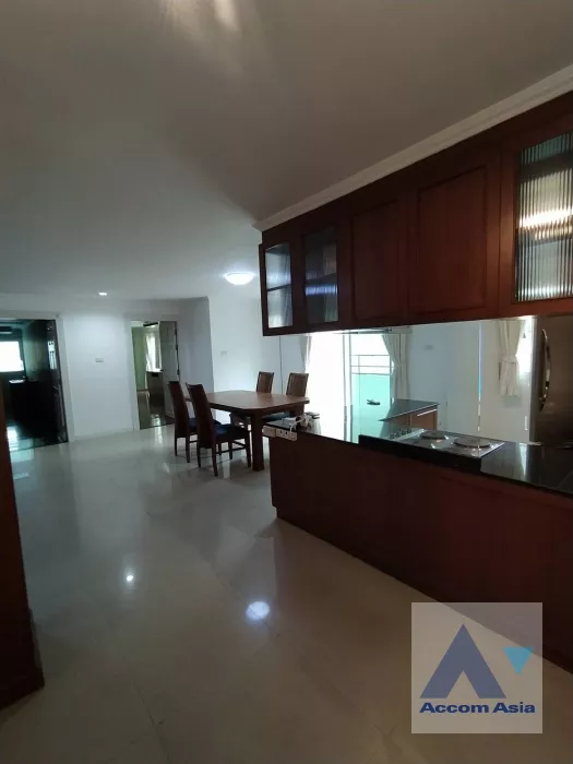 unit 2 Bedrooms  Apartment For Rent in Sukhumvit, Bangkok  near BTS Asok - MRT Sukhumvit (AA36417)