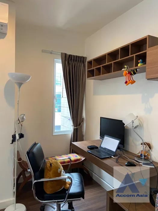 8  3 br Townhouse For Rent in  ,Bangkok BTS On Nut at Town Avenue Srinagarin AA36418
