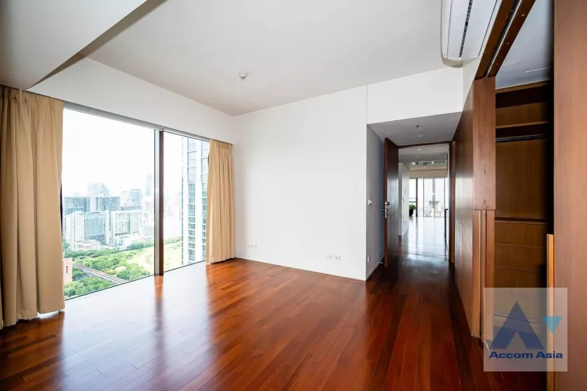8  3 br Condominium For Rent in Ploenchit ,Bangkok BTS Ratchadamri at Hansar Residence AA36420