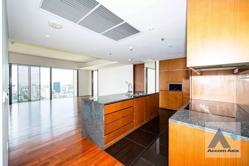 5  3 br Condominium For Rent in Ploenchit ,Bangkok BTS Ratchadamri at Hansar Residence AA36420