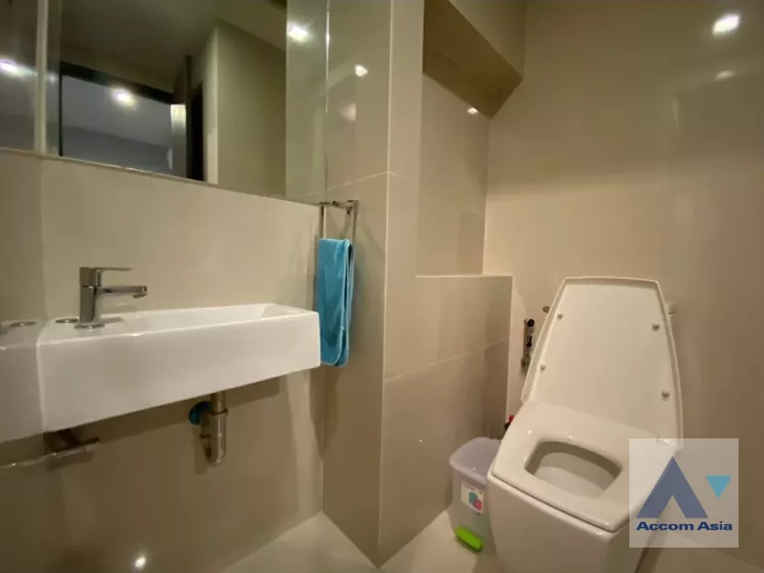 8  1 br Condominium for rent and sale in Sukhumvit ,Bangkok BTS Phra khanong at Rhythm Sukhumvit 44/1   AA36432