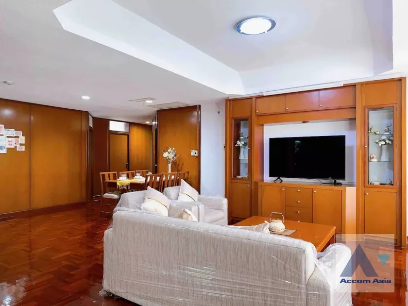 unit 3 Bedrooms  Apartment For Rent in Sukhumvit, Bangkok  near BTS Thong Lo (AA36436)